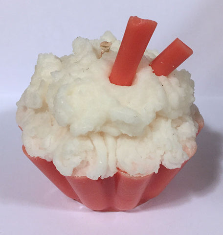 (Lightly Scented) Cinnamon Sticks Cupcake Candle